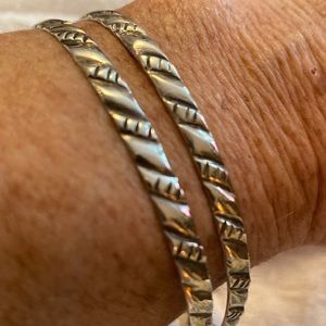 🌴Pair of Vintage Mexican Sterling Bangle Bracelets